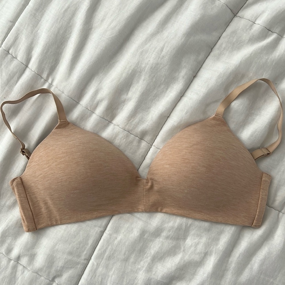 GapBody breathe wireless bra nude 36C